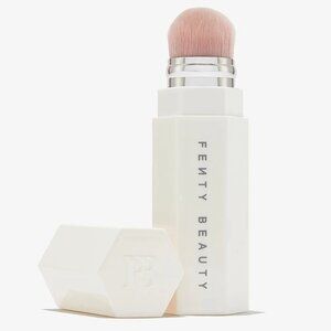 Fenty Beauty by Rihanna Portable Contour & Concealer Brush 150